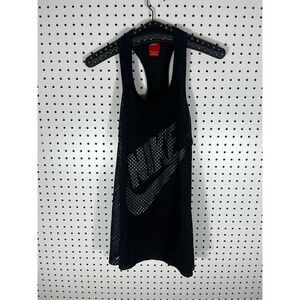 Nike double layered mesh tank top size M
